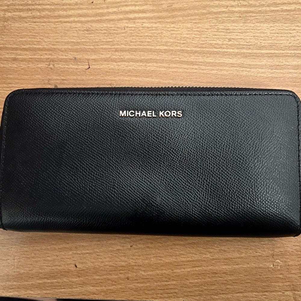 Michael Kors wallet